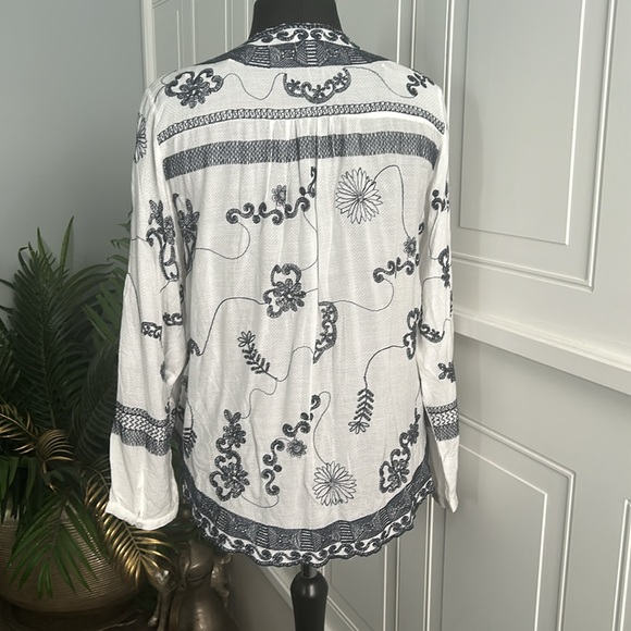 TRY b blouse - Picture 7 of 10